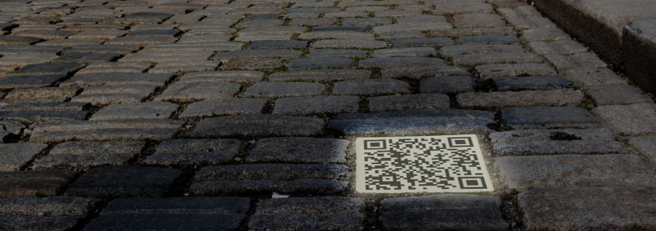 LED Leuchtstein mit QR-Code